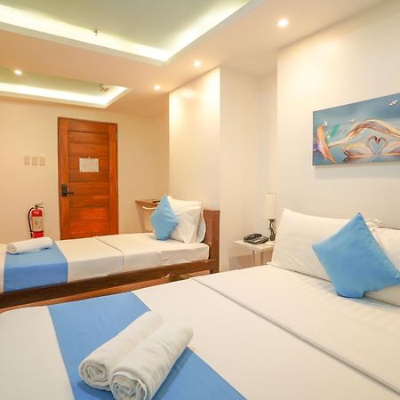 Arzo Hotel Premier Makati City Extérieur photo